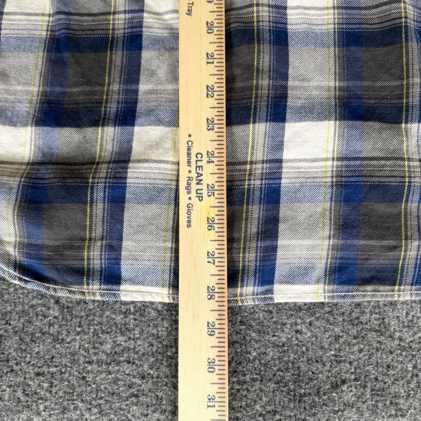 Vans Off The Wall Mens M Blue Plaid Flannel Long Sleeve Button Up Shirt Skate