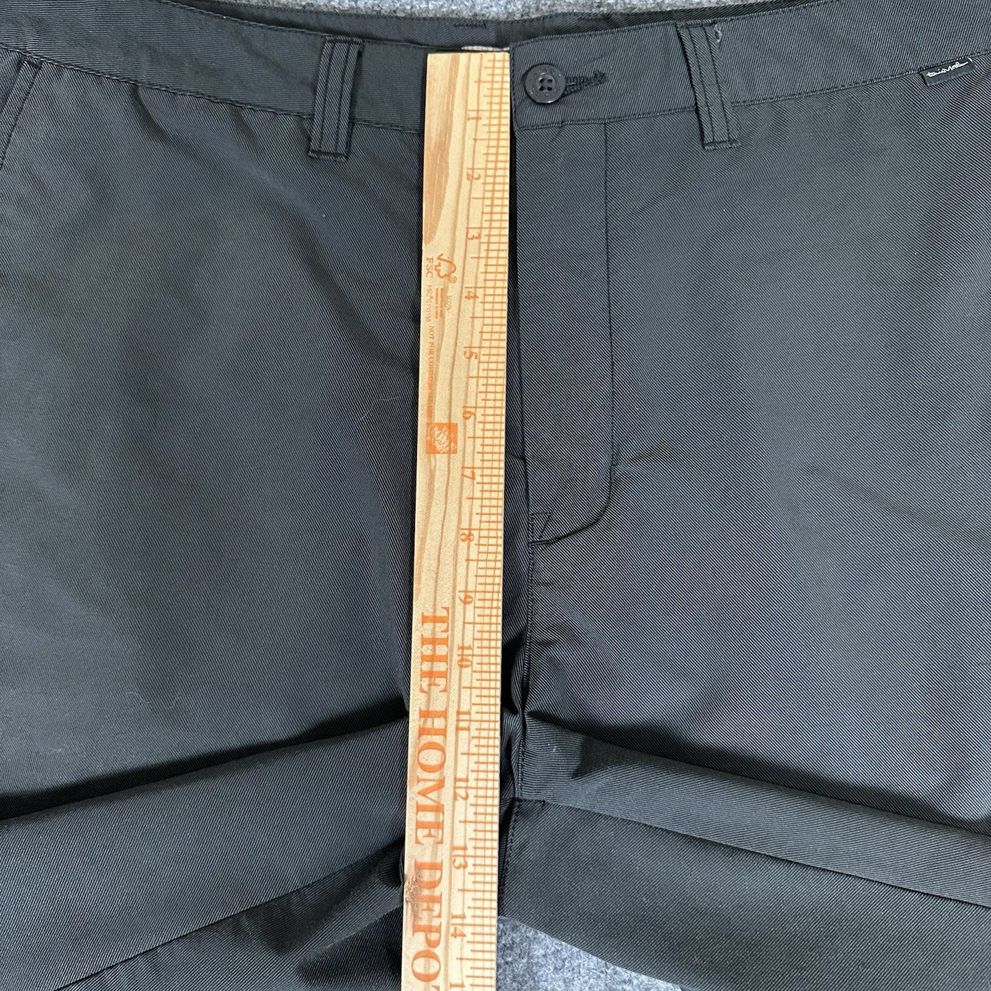 Travis Mathew Shorts Mens 38 Black Golf Chino 10" Performance High Rise Adult