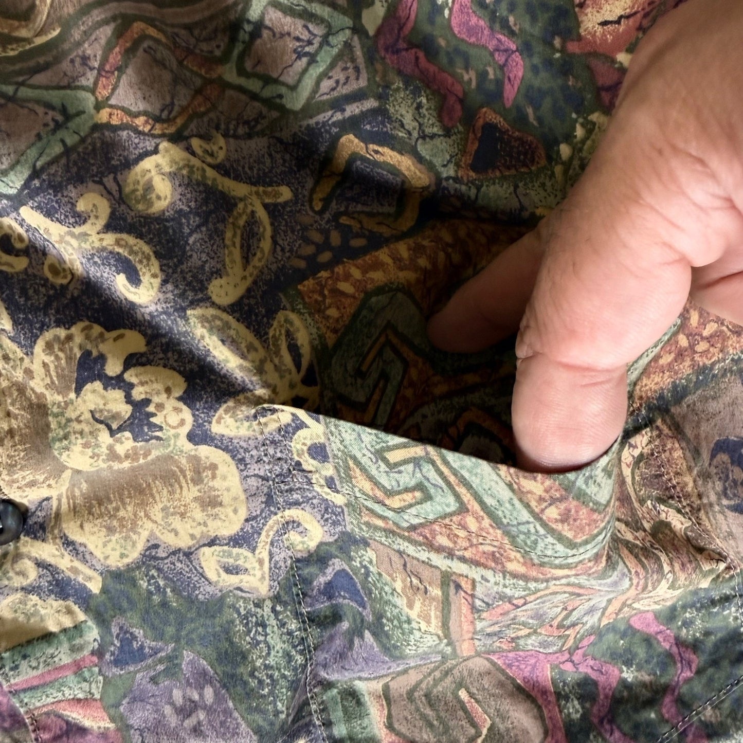 Tori Richard Mens Large Boho Patchwork Tapestry Short Sleeve Button Up Shirt VTG