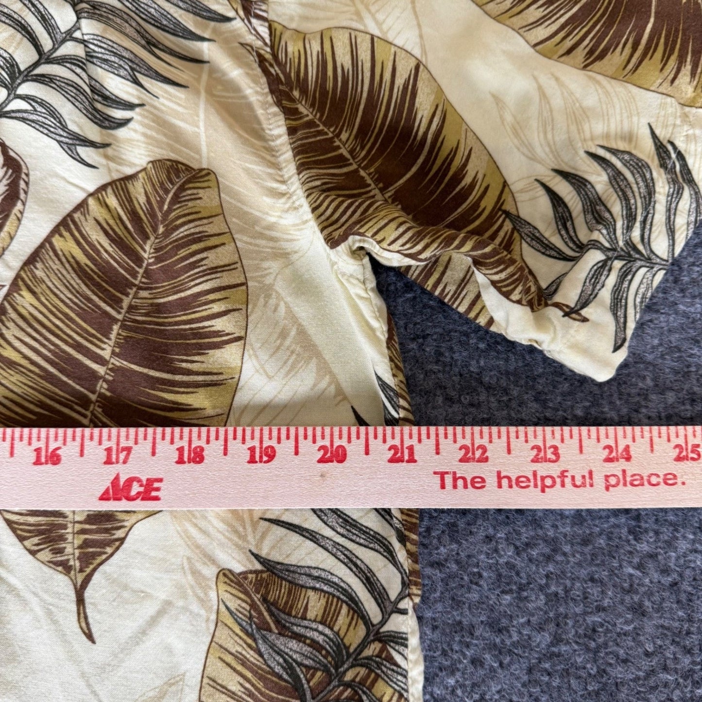 Joe Marlin Mens Medium Hawaiian Shirt Beige Rayon Tropical Leaf Print Button Up